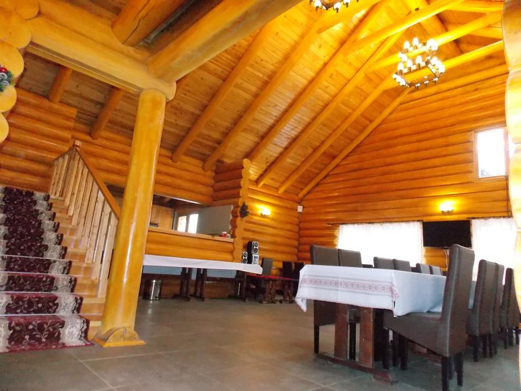 Pensiunea Izbucul Tauz Ghetari Εξωτερικό φωτογραφία